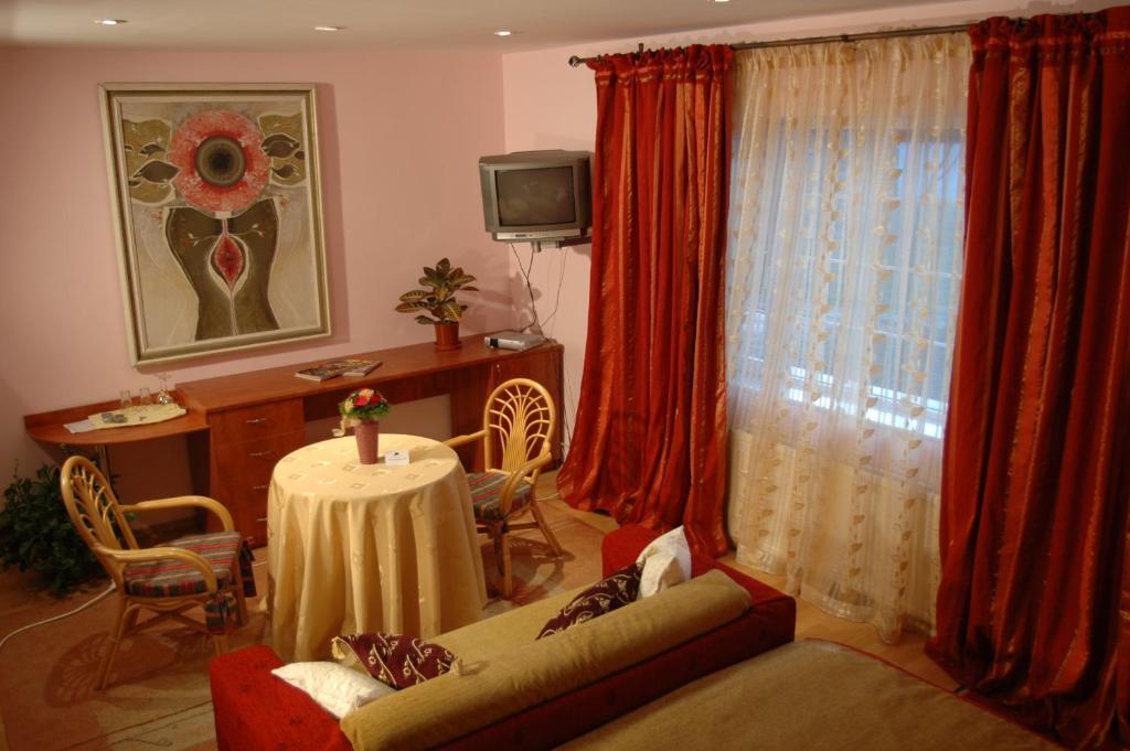 Country Club La Mesteceni Sebeş Habitación foto